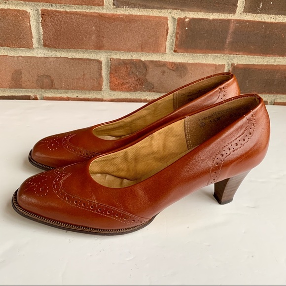 Socialites vintage leather heeled pump - Picture 3 of 8